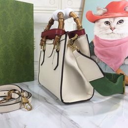 Luxus -Designer -Tasche Bambus Tasche Tasche Mini Größe Top Griff Lady New Mode Women Crossbody Shouler -Geldbörsen 8 Farben