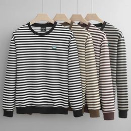 Felpa con cappuccio da uomo Spring Autumn Brand Striped Round Neck Mwater per un comodo top elastico casual