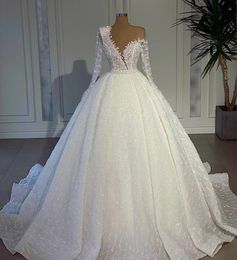 2024 White A Line Beaded Wedding Dresses Sheer Neck Lace Long Sleeve Bridal Gowns Arabic Dubai Sequined Plus Size vestido de novia