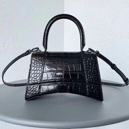 Top quality 10a Designer Shoulder crossbody bag wallet handbag man half moon Mini purse crocodile pattern gold buckle top handle travel bag women's luxurys handbags