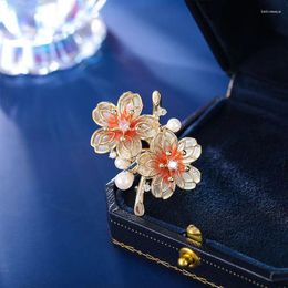 Brooches Peach Blossom Fashion Elegant Pearl Versatile Clothing Accessories Jewelry