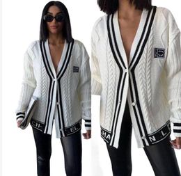 Women's Designer cardigan V-neck embroidery classic logos temperament black and white color matching slim fit sweater jacketversatile sweater jackets coat