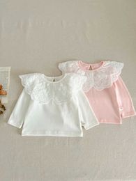 Pullover Spring och Autumn NEWBORN Baby Girls Cotton Polo Neck spets T-shirt Underkläder Barnmode Babykläder240502