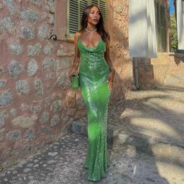 Basic Casual Dresses Green Sequins Long Dress Women Sexy Backless Slim EvenParty Dresses Summer Fashion Spaghetti Strap Holiday Beach Dress 2024 J240516