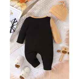 Rompers Gift Hat Set Baby Unisex Boy Girl Newborn Onesies Romper 0-18 Months Toddler Cute Letter Clothing Infant Long Sleeve JumpsuitL2405L2405