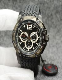 Retro Style Mens Watch Classic Racing Superfast Chrono Quartz Watches On A Symbolic Tread Pattern PVD Black Dial Rubber Band6758050