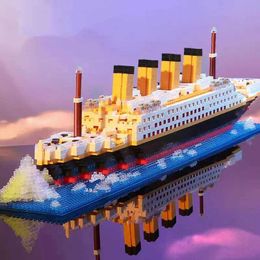 Blocks Titanic Creative Luxury Iceberg Cruise Sinking Set City DIY Model Building Block Toys Childrens and Adult Gifts WX