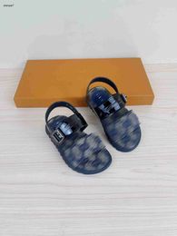 Top designer kids shoes Grid letter printing Kids Sandals Lacquer leather shoelaces Child Slippers Box Packaging Children's Size 26-35