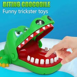 toy crocodile teeth biting finger puzzle game S516