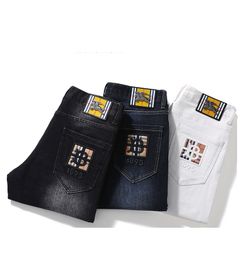 Italian Fashion high-end trendy slim fit white jeans for men with small feet, Korean version of trendy summer thin stretch casual pants