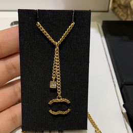 Luxury Designer Brand Pendant Necklaces C-letters Chain 18K Gold Plated Sweater Necklace Women Party Jewellery Accessories