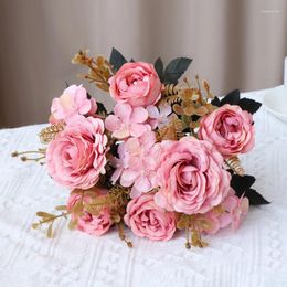 Decorative Flowers Artificial Retro Silk Rose Bouquet 5 Forks Hydrangea Peony Bride Holding Fake Flower For Home Wedding Decoration