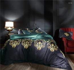 Bedding Sets 100S Egyptian Cotton Black/Green Luxury Golden Royal Embroidery Set Duvet Cover Bed Sheet Linen Pillowcases 4/6pcs