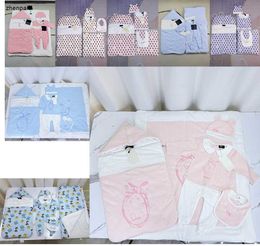 Top newborn jumpsuits toddler clothes Size 52-80 CM baby Five piece set bodysuit Hat Bib Blanket Embrace a quilt 24Mar