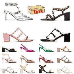 Top Fashion Platform Leather Sandals Famous Designer Women High Heels Rivet Pointed Manual Customized Slides Luxury Lady Wedges Heel Pumps Silver Pink Red Slippers