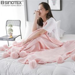 Blankets Crochet Knitted Handmade Blanket With Ball Cotton Adult Throw For Office Sofa Thread Wrap Soft Warm Bedding