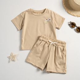 Childrens daisy clothing set summer casual short sleeved embroidered T-shirtshorts set childrens boy and girl clothing childrens set 240513