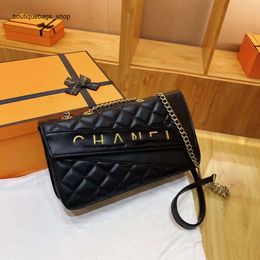 Luxury Brand Handbag Designer Women's Bag Small Fragrant Bag for New Trendy and High End Fashion Handheld Square Chain Single Shoulder ObliqueQ7V2