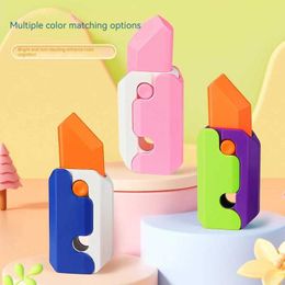 Decompression Toy 3D Carrot Gravity Knife Fidget Toy Childrens Decompression Push Card Small Toy Glowing 3D Printing Plastic Carrot Knife B240515