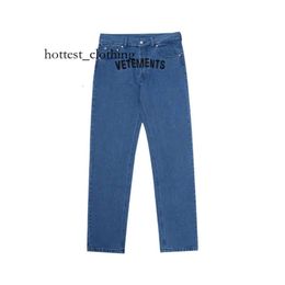 Vetements Men S jeans Donne di alta qualità Real di alta qualità Ricordato Pantaloni a gamba dritta casual 230823 8179