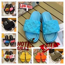 2024 Womens Slippers Summer Pillow Slides Designer Women Men Sandals Flat Mules Sunny Printing Fashion Beach Sandles Shoes Size