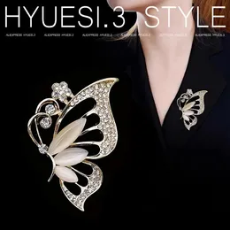 Brooches Elegant Rhinestone Butterfly Brooch Pins Zircon Insects Badge For Women Clothing Hat Decor Accessories Party Jewelry Gifts