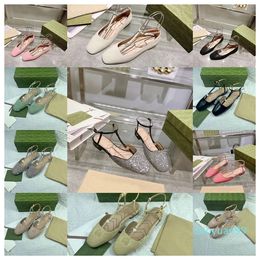 15a sapatos de designer de sandália sandálias de couro letra letra splicing feminino vestido de dança sapato de camurça sapatos de camurça de camurça sapatos de mulher tamanho 35-41