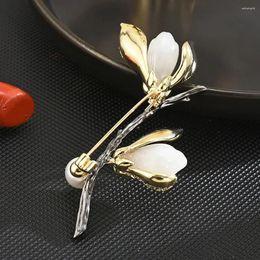 Brooches Imitation Pearl Tulip Flower For Women Elegant Rhinestone Floral Bouquet Lapel Pins Wedding Party Badge Jewelry