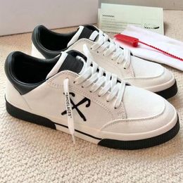 24SS Lastest Official Website Same Low Top Vulcanized Series Sneakers Leather And Cotton Panels Embroidered Arrow Logo Vulcanized Rubber Sole Couples Sneakers