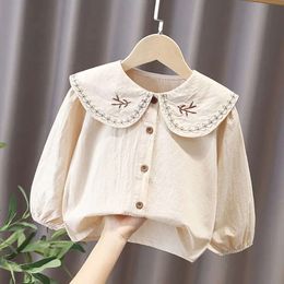 Våren och hösten 2023 Ny Polo Collar Pure Cotton Long Sleeve White Shirt Girls 'Children's Top Blouse för Girls L2405