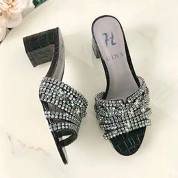 Designer di lusso Gina Rhinestones sandali Cambiati con tacchi a spillo in cristallino con le scarpe da scarpe da scarpe tallone scarpe da festa del tallone