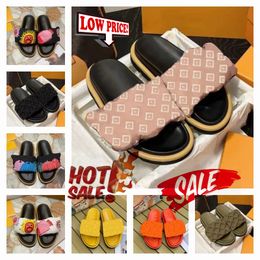 2024 best Designer Pool Pillow Slides sandals couples slippers men women summer flat shoes fashion beach slippers slides