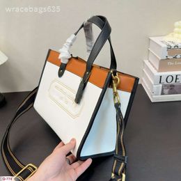 2024Shoulder Bags Brand leather Tote Bag Handbags Designer Bags Ladies Shoulder Bag Crossbody Composite Purses Travel Shopping Wallet G23102714PE-9