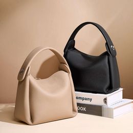 Fashion HBP Top Layer bag Cowhide for Womens New Small High End Feeling Handbag Single Shoulder Bags