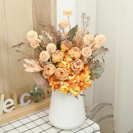 Decorative Flowers Artificial Vintage Roses Reed Hydrangea Handle Bouquet High Quality Wedding Scene Decoration Home Party Fake DIY Plants