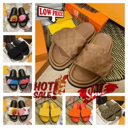 2024 New slippers Pool sandal Pillow slides sunny luxury Designer shoe top quality fashion summer beach slipper mens womens flat shoes couples Mule gift