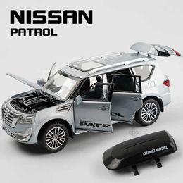 Diecast Model Cars 1 32 Nissan patrol alloy die-cast Y62 toy car model with travel stand sound and light pull back car series childrens toys WX