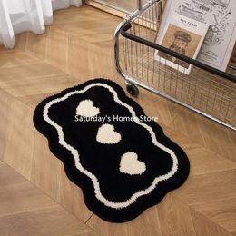 Heart shaped black and white carpet door tuft cushion soft and thick fluffy tuft door floor carpet bathroom absorbent toilet kitchen carpet240513