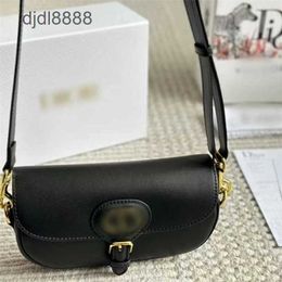 High End Saddle Niche Bobby Womens Leather Popular Crescent Underarm Single Shoulder Crossbody Bag 45AT