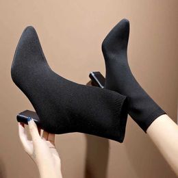 Boots Simple and fashionable stretch socks boots womens high heels knitted slim pointed autumn winter bare shoes H240516