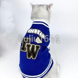 Hundekleidung Designer Hundekleidung Haustier Hundekleidung Handtuch gestickt neuer kleiner und mittelgroßer Katze Teddy Bichon Baseball-Strickjacke #5642