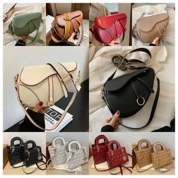 2024 New Luxury Designer Saddle Handbag Shoulder Bags Crossbody Top Quality Fashion Women Leather Bag Classic Clutch Totes Wallets Ladies Purse Handbag