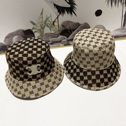 Designer wide-brimmed hat Unisex bucket hat Luxury logo shade hat Fashion outdoor casual hat High quality comfy hat 05