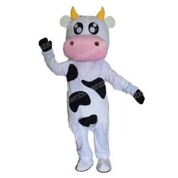 2024 Halloween Lovely Cow Mascot Costumes Halloween Cartoon Character Outfit Suit Xmas Outdoor Party Festival Dress Promotional Advertising Clothings