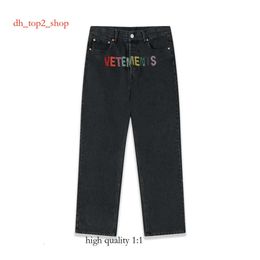Vetements Pants Mens Designer Pants Jeans Men Real S Top Quality Men Women Survetements Designer Jeans Fashion Pants Embroidered Lettered 6787