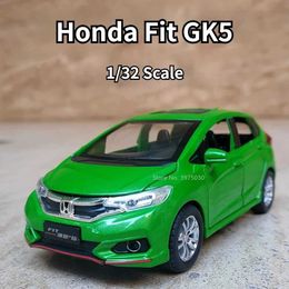 Diecast Model Cars 1/32 Honda Fit GK5 alloy car model toy metal die-casting simulation car sound and light pull back hobby collecting gifts for boys WX