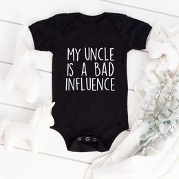 Rompers My uncle is a bad influence baby bodysuit cotton summer baby pregnancy announcement Onesie boy and girl clothing baby shower giftL240514L240502
