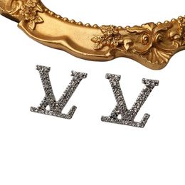 Silver earrings Stud Fashion stud earrings woman Luxury designer earring multi colors V letter jewelry women 18k diamond Wedding Gifts luxury jewelry