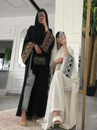 Ethnic Clothing 2024 Summer Eid Black White Embroidery Open Modest Abaya Dubai Muslim Kimono Abayas For Women Kaftan Dresses Islamic