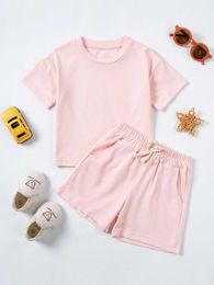 Clothing Sets 2024 New Baby Short sleeved Shorts Set Childrens Cute Casual Boys And Girls Set Summer Short Sleeved Shorts Combination Set Y240515